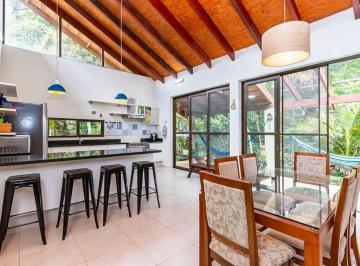 Casa de 4 quartos, Piraquara · Casa à venda 4 quartos, 1 suíte, condomínio fechado em Piraquara.