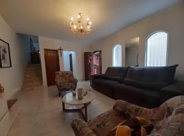 Casa de 3 quartos, São Paulo · Casa á venda 130 ms. 3 quartos, 3 suítes , 2 vagas - 900 ms. Metrô Vila Sônia.