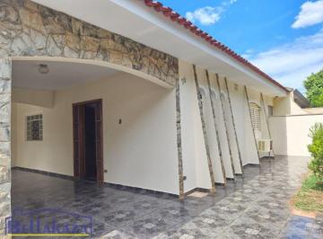 Casa · 337m² · 4 Quartos · 6 Vagas · LOCAÇÃO | Casa, com 4 dormitórios em Parque Das Bandeiras, Maringá
