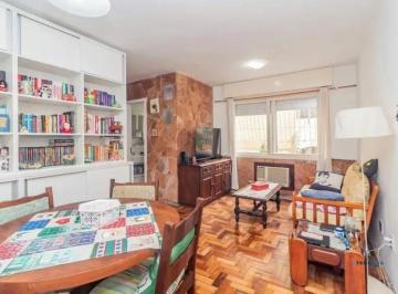 Apartamento · 58m² · 2 Quartos · Apartamento com 2 quartos e 58m² à venda em Passo da Areia, Porto Alegre.