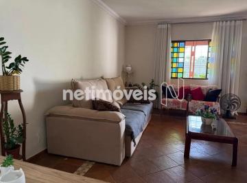 Sala · Casa estilo chácara no Bandeirantes