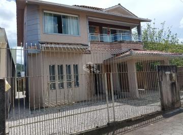 Casa · 130m² · 5 Quartos · 1 Vaga · Casa com 5 quartos/dormitórios no bairro Vendaval, em Biguaçu - SC