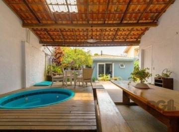 Casa · 396m² · 3 Quartos · 4 Vagas · Casa 3 Dormitórios no Bairro Três Figueiras em Porto Alegre para Alugar