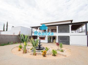 Casa · 647m² · 3 Quartos · 4 Vagas · EXCELENTE CASA 3 QUARTOS À VENDA SETOR HABITACIONAL VICENTE PIRES TRECHO 3 QUADR