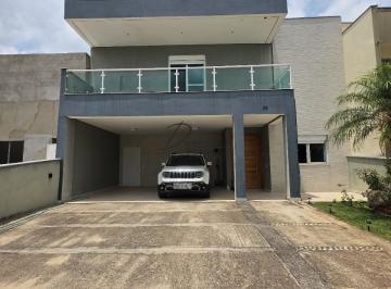 Foto 01 · Lindo Sobrado para locação no Condomínio Gramados - Área dos fundos gigante!