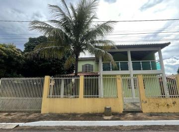 Casa de 4 quartos, Vicente Pires · Rua 8 Ótima Casa terreno grande 800 metros quadrados 04 quartos, 02 suítes!!! de 900 mil por 790 mil