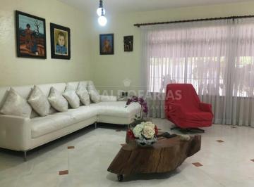 Casa · 132m² · 3 Quartos · 4 Vagas · Casa Térrea a Venda no Jardim Suzana Região de Interlagos