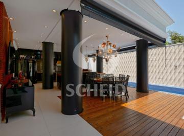 Casa · 512m² · 5 Quartos · 6 Vagas · Casa mobiliada em condomínio neoclássico com piscina e elevador