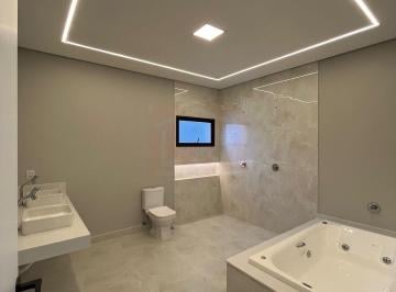 Casa · 322m² · 3 Quartos · 3 Vagas · Casa à venda no bairro Parque Três Meninos - Sorocaba/SP, LESTE