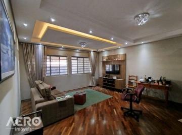 f83590ec636aa59e59138ee2372bf6faf85f80c3 · Casa com 3 suítes no Jd. Estoril