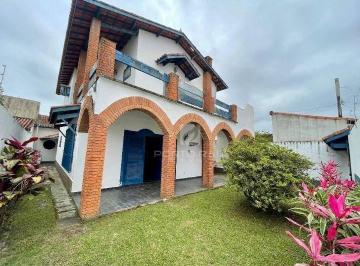 2616f47d55b990a439eca81713f8c13de2de738e · Sobrado com 3 dormitórios à venda, 307 m² por R$ 1.200.000,00 - Centro - Itanhaém/SP