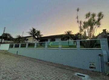 ec203c527ca8a8b93517b0a0272edda331d3a6e7 · Casa com 3 dormitórios à venda, 191 m² por R$ 550.000 - Centro - Rodeio/SC