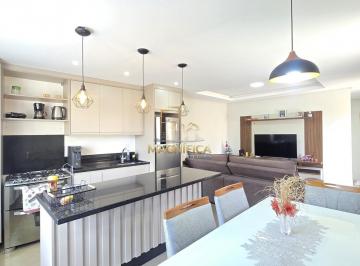 Casa · 170m² · 3 Quartos · 2 Vagas · Ótimo sobrado à venda no Lamenha Grande, Almirante