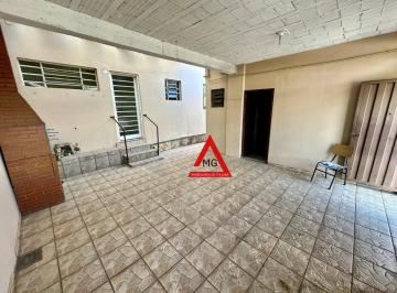f4f2705705324f60c9d5cf6c516520f9a277e6a6 · Sobrado com Ponto Comercial à venda, excelente Localização no bairro São Sebastião em Itajubá-MG