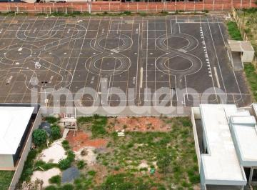 7bc30d42oti5zta1ntlkzmji_md · 3 Terrenos a venda no Setor de Chácaras Abreu, escriturado e documentado.