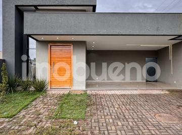 opmvqps2oti2mgi3owyzyjrj_md · Casa em condomínio com 3 quartos, sendo 1 suíte, 190,50m²