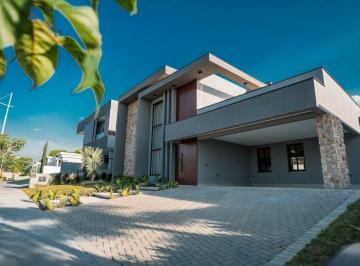 sli20u82oti4ognimdkxn2e4_md · Linda Casa com belíssima fachada e localização privilegiada no Saint Patrick