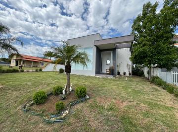 Casa de 3 quartos, Porangaba · Casa a venda com piscina Ninho Verde I Porangaba