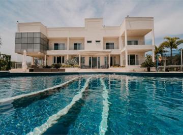 Casa · 800m² · 7 Quartos · 6 Vagas · Casa de vila com 7 quartos à venda em Ville chamonix - SP