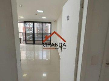 Comercial · 34m² · Conjunto Comercial Pronto para Uso em Localização Premium