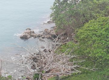 Apartamento de 3 quartos, Guarujá · Apartamento com uma bela vista para o alto mar e tb para a praia das Astúrias.