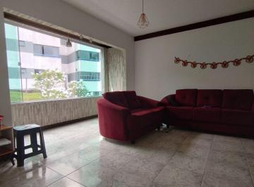 Apartamento de 3 quartos, Salvador · Apartamento 3 quartos, suíte, varanda, dependência em Vila Laura