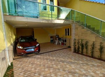 Casa de 3 quartos, Curitiba · Sobrado com espaços integrados, iluminado, ventilado e com área verde!