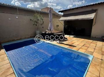 Casa · 139m² · 3 Quartos · 2 Vagas · Casa para aluguel, 3 quartos, 1 suíte, 2 vagas, Cidade Jardim - Uberlândia/MG