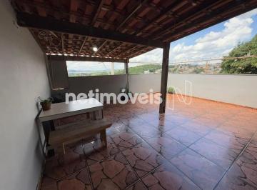 Casa · 287m² · 2 Quartos · 2 Vagas · Casa geminada com entrada independente e uma loja para renda extra