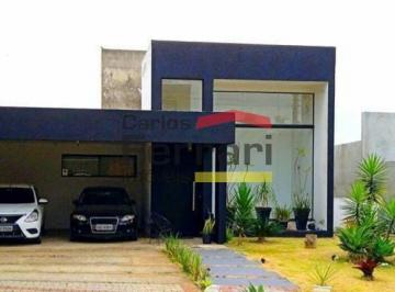 Casa · 253m² · 4 Quartos · 9 Vagas · Residência em Condomínio Fechado - 9 vagas