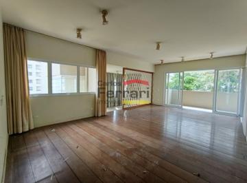 Apartamento · 200m² · 4 Quartos · 4 Vagas · Apartamento 1 por andar à venda na Água Fria, 4 dormitórios, varanda, depósito e 4 vagas.