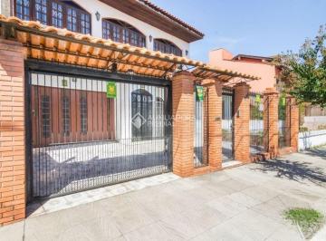 Casa · 227m² · 4 Quartos · 2 Vagas · Casa ampla com 4 dormitórios e salão de festas no Aparício Borges