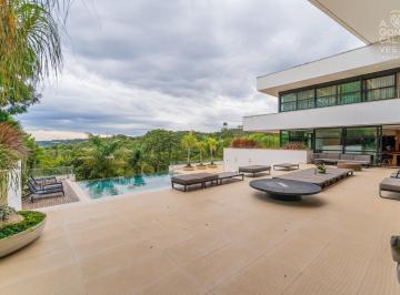 Casa · 1231m² · 5 Quartos · 11 Vagas · Casa em Condomínio, 05 Suítes, 11 Vagas, Piscina Aquecida, Ferraria, Campo Largo.