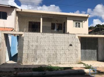 Casa · 281m² · 8 Quartos · 1 Vaga · Casa à venda, Cruz da Almas, 8/4, 4 wc, 281m2, garagem, próximo a UNIT