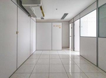 Comercial · 80m² · 8 Quartos · 2 Vagas · Sala comercial na Avenida Adolfo Pinheiro, N. 1001 - 105/106 • 80 m²