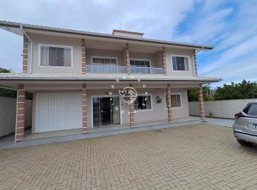 Casa · 295m² · 8 Quartos · 4 Vagas · Oportunidade na Praia do Sonho/SC – Casa Duplex Semimobiliada a 450m do Mar!