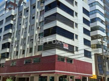 c18a0220 · Apartamento, 3 dormitórios, 103 m², em Centro