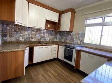 Casa · 250m² · 4 Quartos · 2 Vagas · Sobrado para Venda por R$700.000,00 com 250m², 4 dormitórios, 1 suite e 2 vagas - Jardim coimbra, Sã