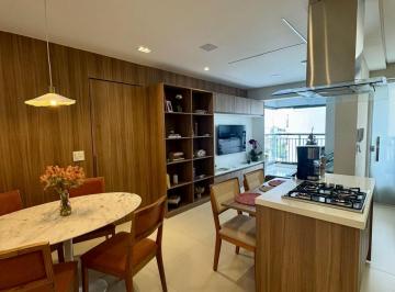 Apartamento · 72m² · 2 Quartos · 1 Vaga · Apartamento à venda em Centro com 72 m², 2 quartos, 1 vaga