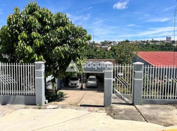 Casa · 246m² · 6 Quartos · 4 Vagas · Casa em Ronda, Ponta Grossa/PR de 246m² 6 quartos à venda por R$ 530.000,00
