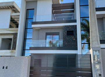 Casa · 155m² · 3 Quartos · 3 Vagas · Sobrado em Centro, Pinhais/PR de 155m² 3 quartos à venda por R$ 1.390.000,00