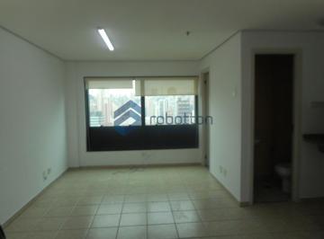 Comercial · 30m² · 1 Vaga · Sala/Conjunto comercial para venda, 30 m², 1 vaga, prox. ao metrô Fradique Coutinho em São Paulo/SP.
