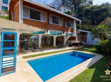 Casa · 359m² · 3 Quartos · 6 Vagas · Linda casa na região do Sumaré