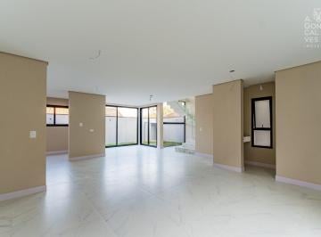 Casa · 184m² · 3 Quartos · 4 Vagas · Casa no Montserrat, 03 Quartos, 04 Vagas, Churrasqueira a carvão, Santa Felicidade, Curitiba.