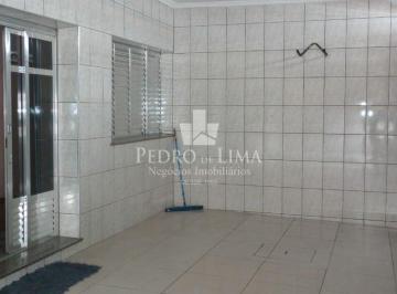 Casa · 140m² · 3 Quartos · 2 Vagas · Casa térrea na região da Ponte Rasa.