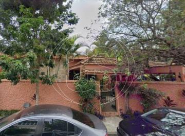 Casa · 540m² · 4 Quartos · 4 Vagas · Casa com piscina com 540m² e 4 quartos na Chácara Monte Alegre