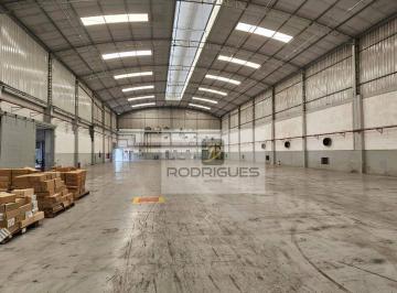 8aef63d3d1a4f9aec9137064e999f13abcadd876 · Galpão para alugar, 3600 m² por R$ 85.000,00/mês - Taboão - Diadema/SP