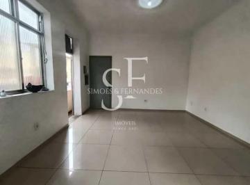 Apartamento · 100m² · 3 Quartos · Andaraí - Rua Gastão Penalva - Apartamento com 3 quartos, 2 banheiros e varanda.
