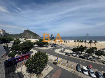 Apartamento · 138m² · 3 Quartos · 1 Vaga · Frente Mar na Av. Atlântica - 3 Quartos com Vista Panorâmica da Praia de Copacabana