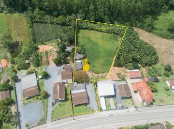 Casa · 217m² · 4 Quartos · 2 Vagas · Casa Alvenaria em Grande terreno